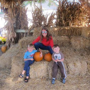 Meet your Posher, Dena